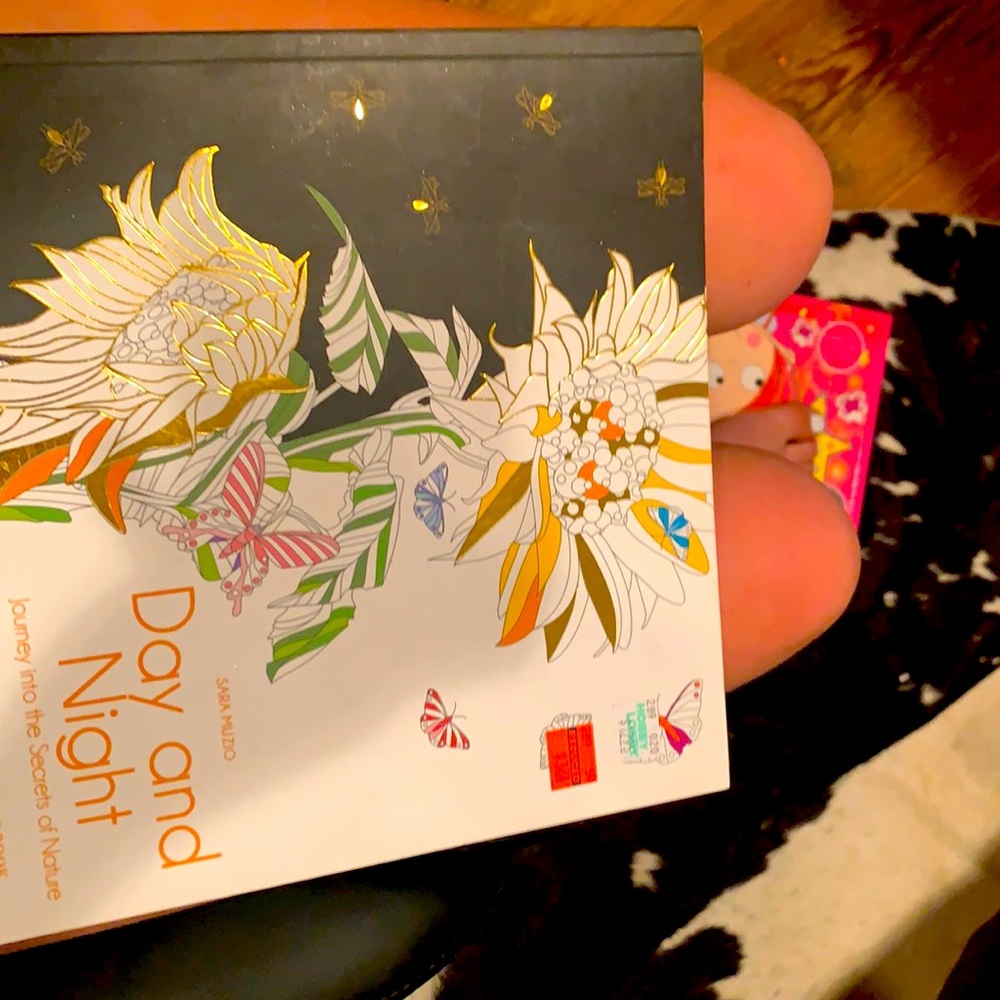 Day and night anti stress coloring book